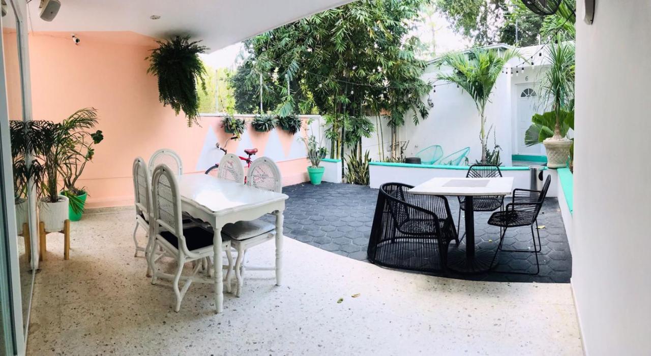 Hotel Downtown Merida Bagian luar foto